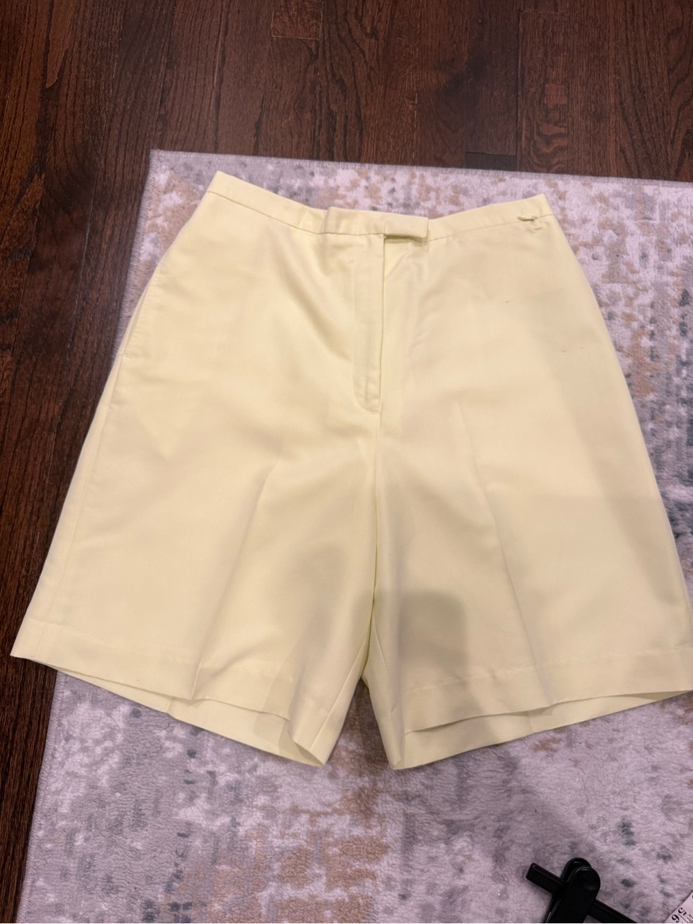 Haley Yellow dress Shorts Size 10